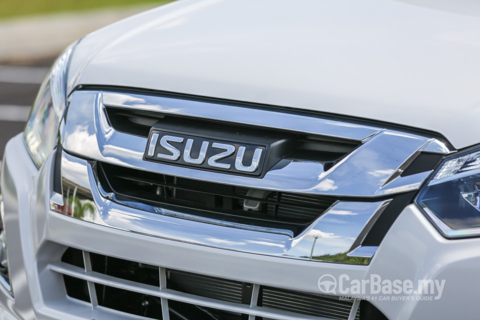 Isuzu D-MAX RT Facelift (2016) Exterior