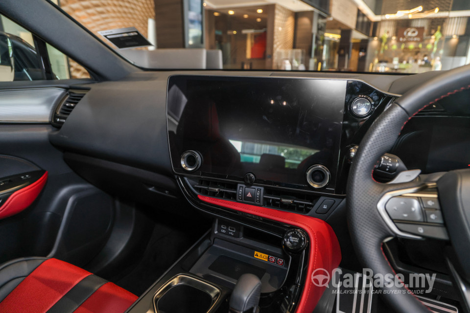 Lexus NX AZ20 (2022) Interior