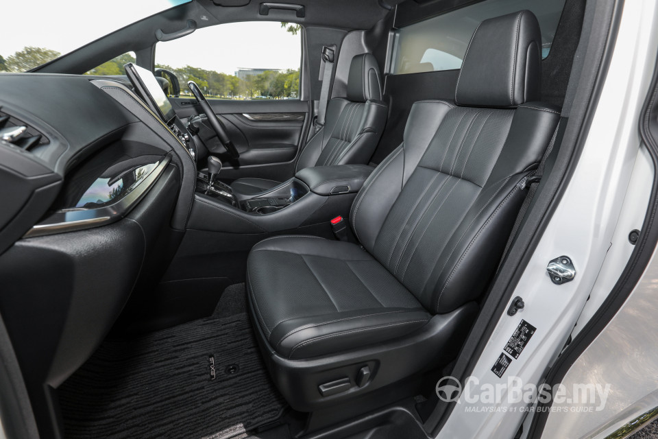 Lexus LM AYH36 (2021) Interior