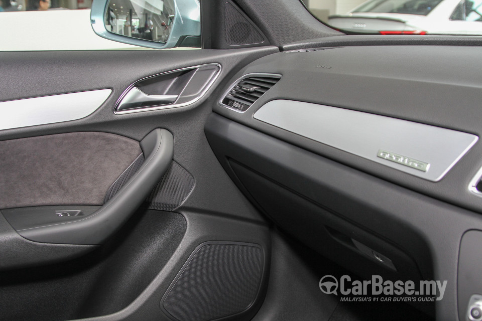 Audi Q3 8U Facelift (2015) Interior