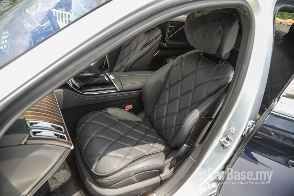 Mercedes-Benz Maybach S-Class Z223 (2022) Interior