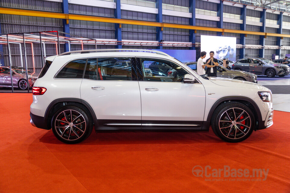 Mercedes-Benz AMG GLB X247 Facelift (2024) Exterior