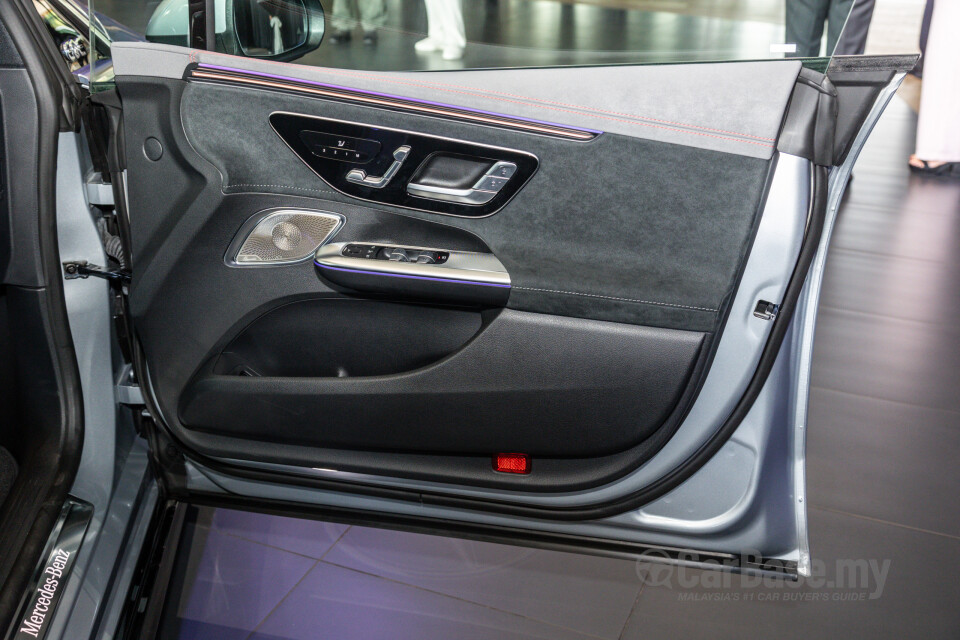 Mercedes-Benz EQE V295 (2022) Interior