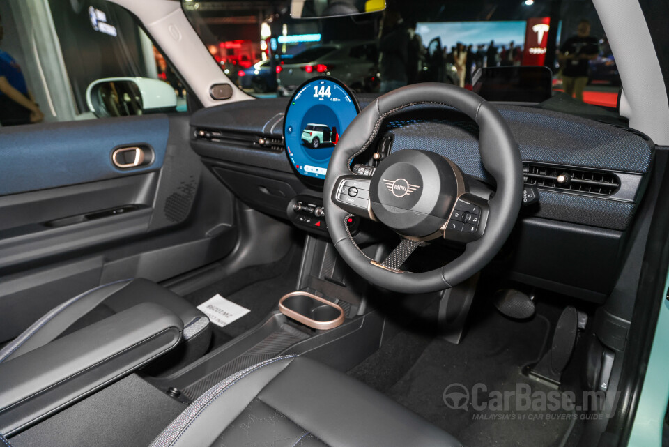 MINI 3 Door F66 (2024) Interior