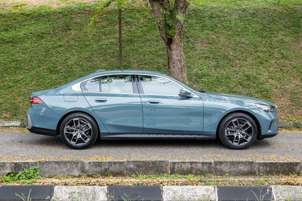 BMW 5 Series G60 (2024) Exterior