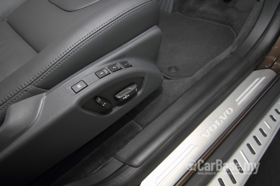 Volvo XC60 Mk1 Facelift (2014) Interior